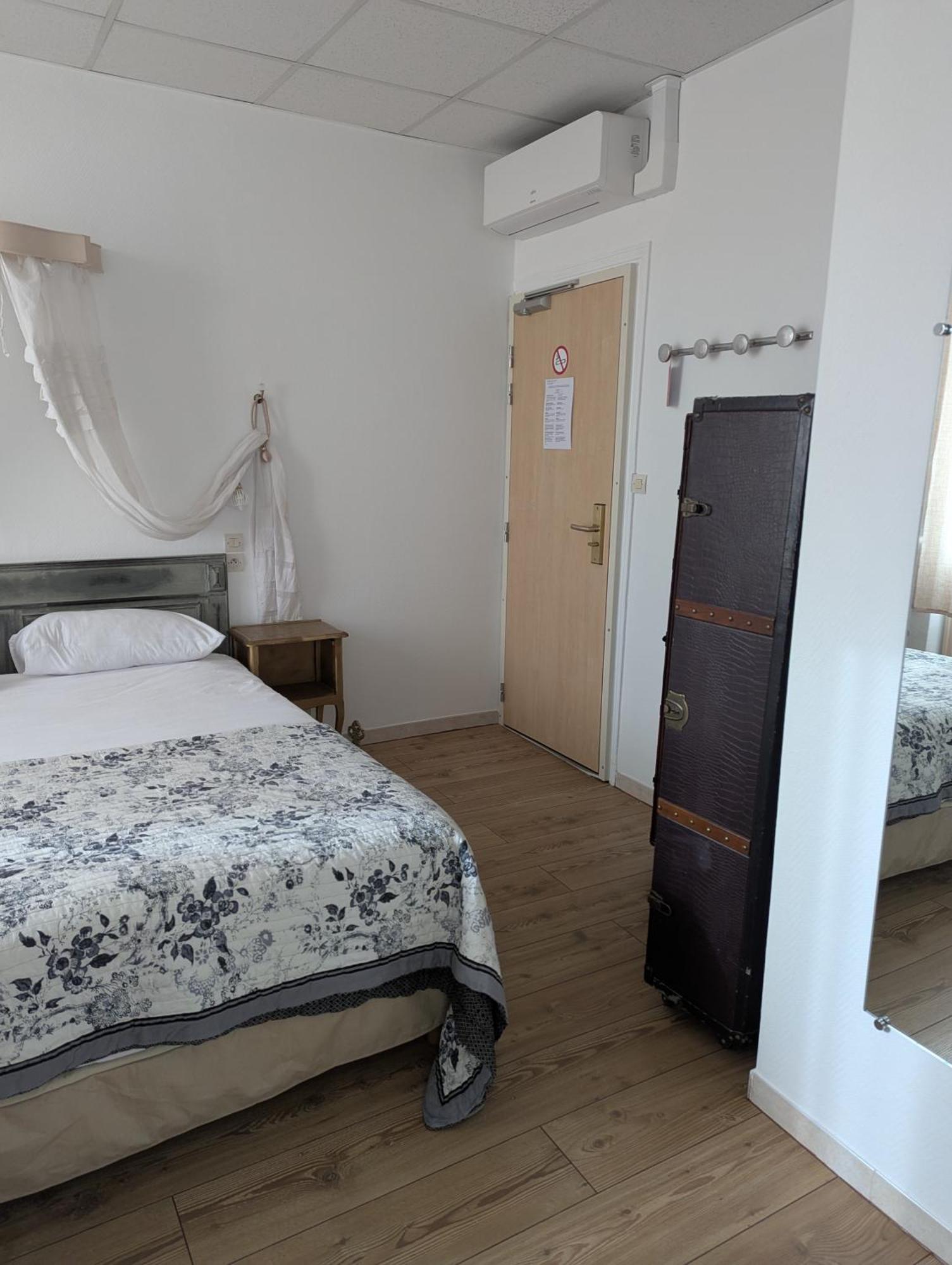 Hotel Du Parc Montelimar Room photo